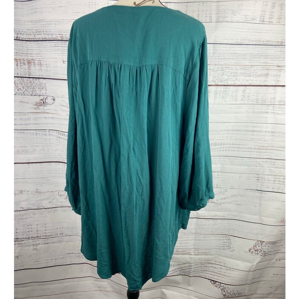 Torrid 3 Blouse Womens 3X Teal Split Neckline Chain Accent 3/4 Sleeves Rayon - Picture 5 of 12